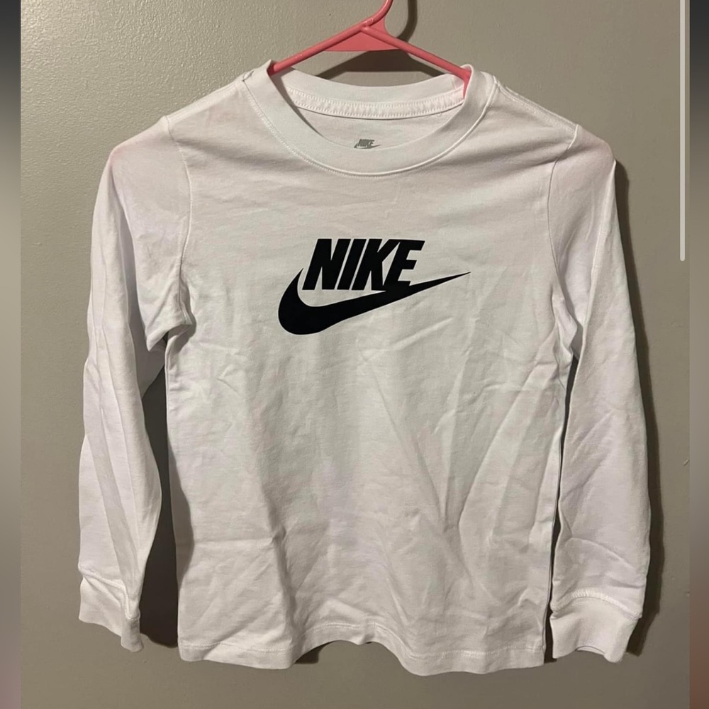NIKE LONG SLEEVE T SHIRT